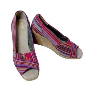 EUC Tom’s pink / multicolor slip-on espadrille wedges